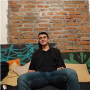 Profesor de inglés con experiencia en enseñanza remota